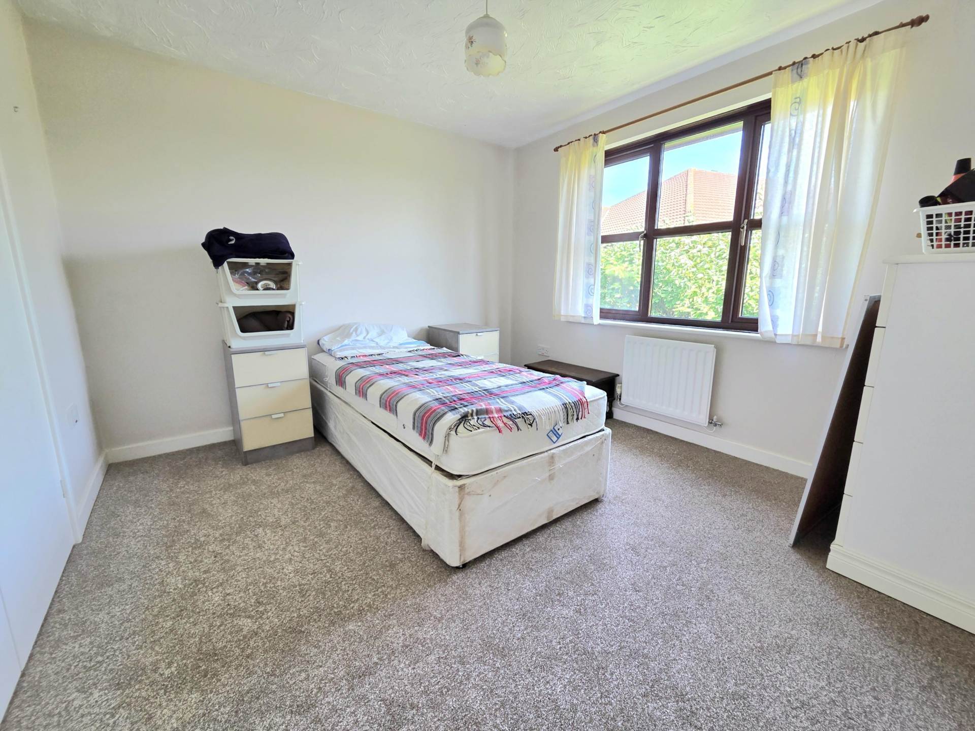 Epsom Grove, Bletchley, Image 6