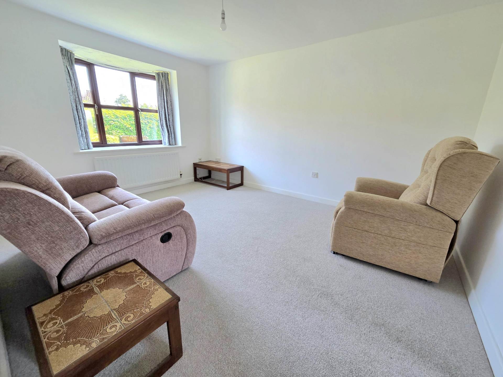 Epsom Grove, Bletchley, Image 9