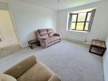 Epsom Grove, Bletchley, Image 10