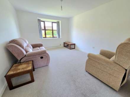 Epsom Grove, Bletchley, Image 2