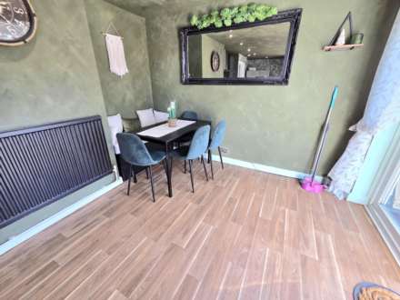 Middlesex Drive, Bletchley, Image 10