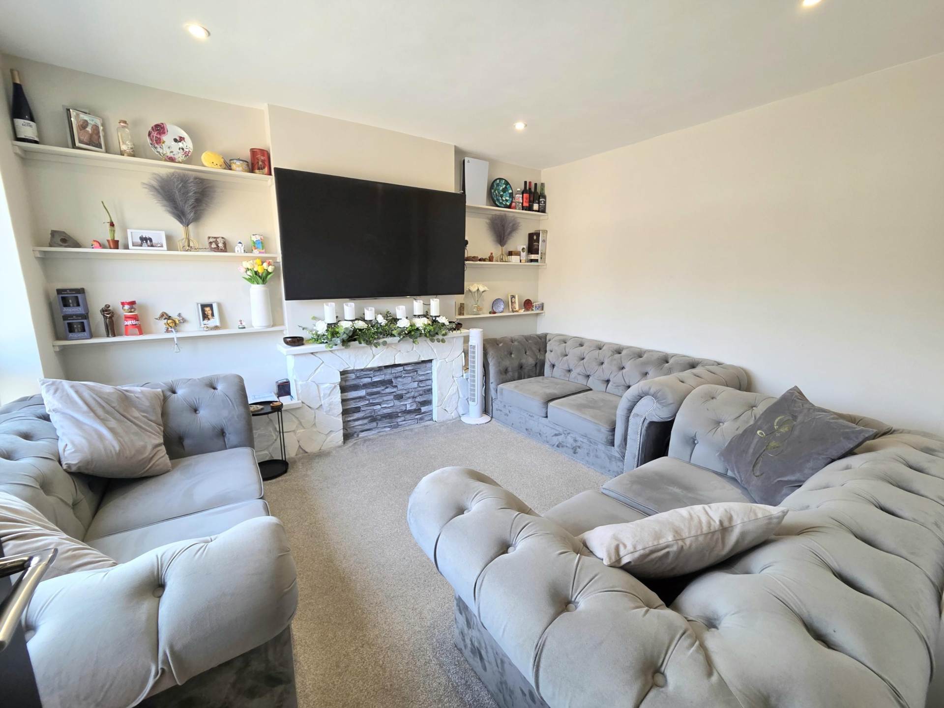 Woodside Way, Linslade, Image 5