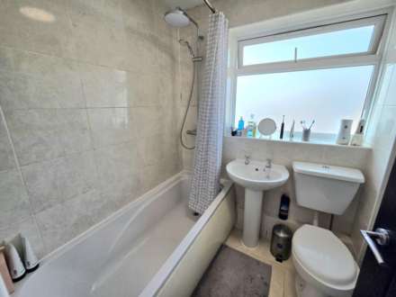 Woodside Way, Linslade, Image 15