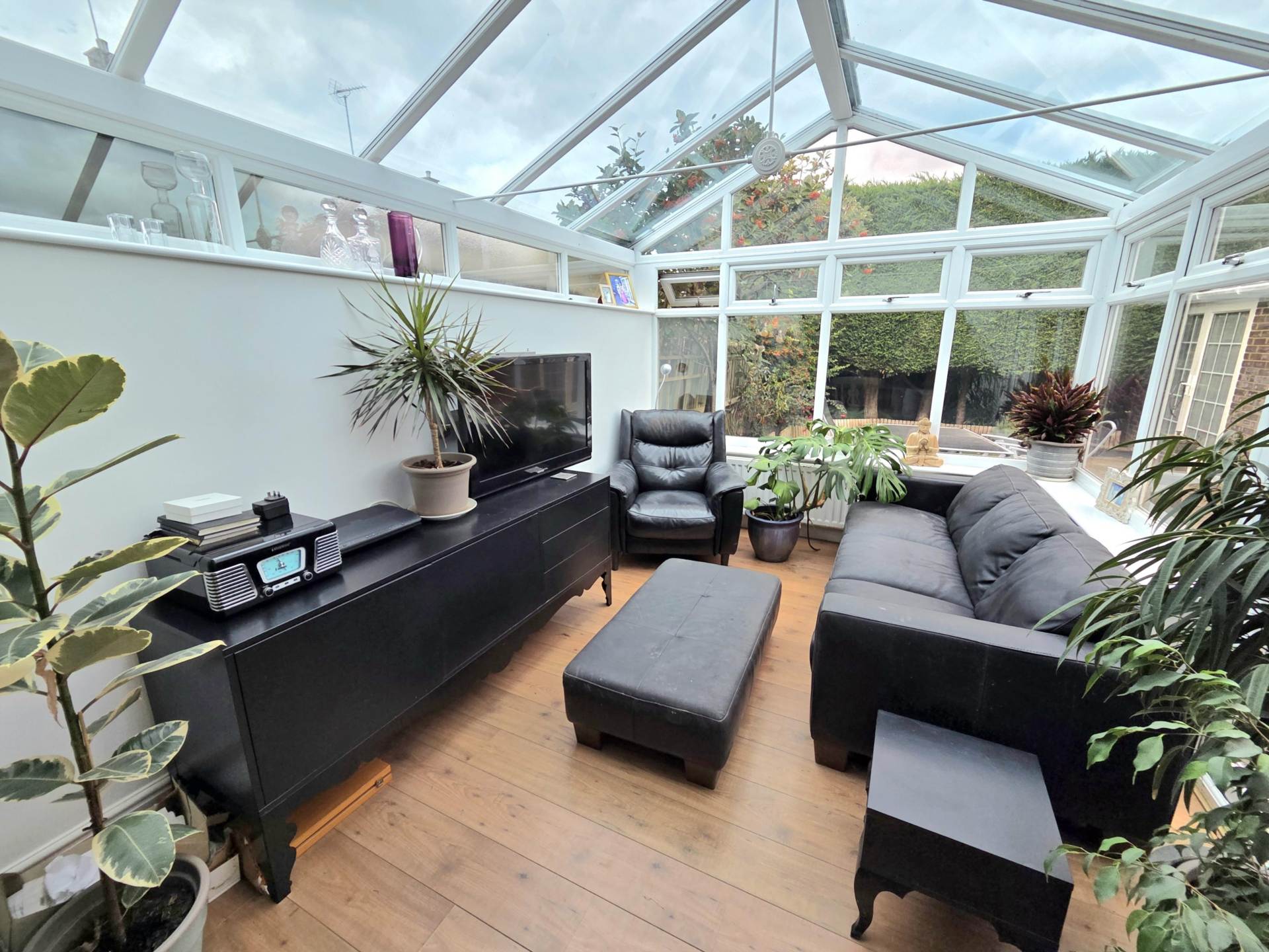 Garrett Close, Dunstable, Image 17