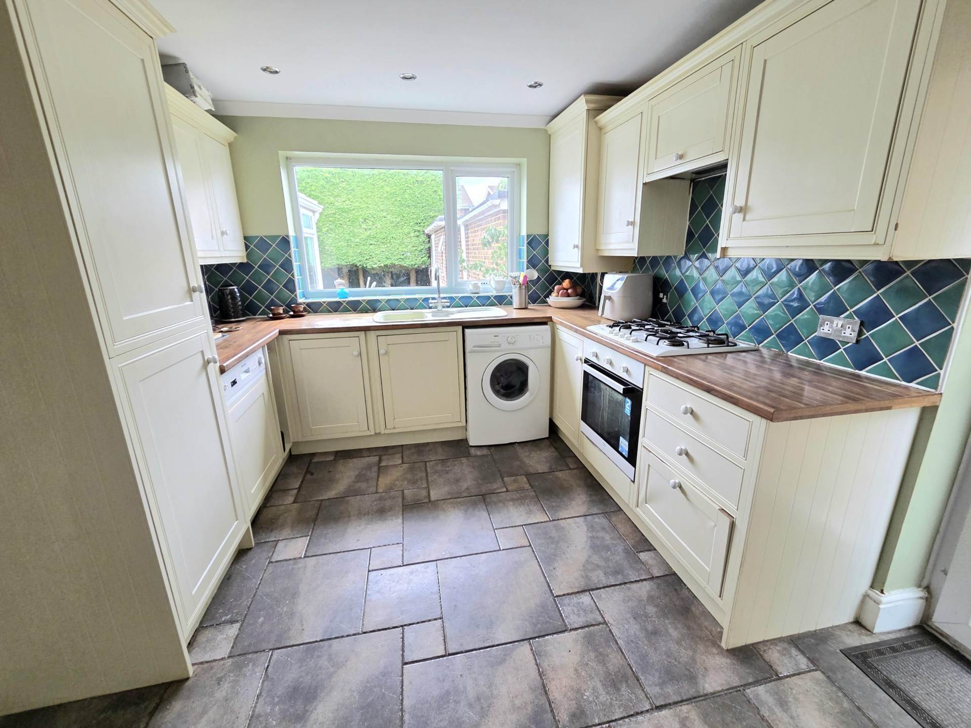 Garrett Close, Dunstable, Image 18