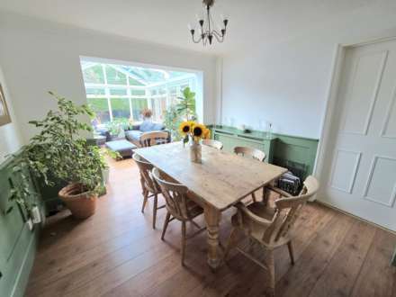 Garrett Close, Dunstable, Image 16