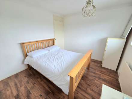 Garrett Close, Dunstable, Image 20