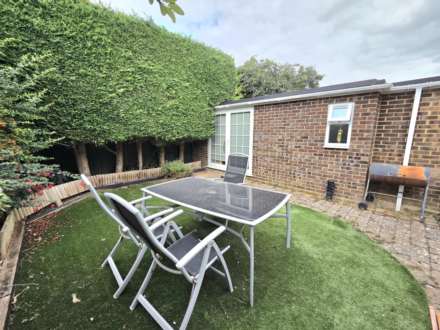 Garrett Close, Dunstable, Image 24