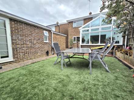 Garrett Close, Dunstable, Image 25