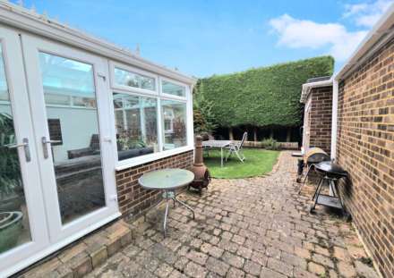 Garrett Close, Dunstable, Image 26