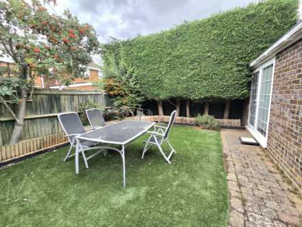 Garrett Close, Dunstable, Image 6
