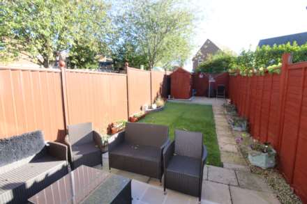 Standfield Close, Aylesbury, Image 7
