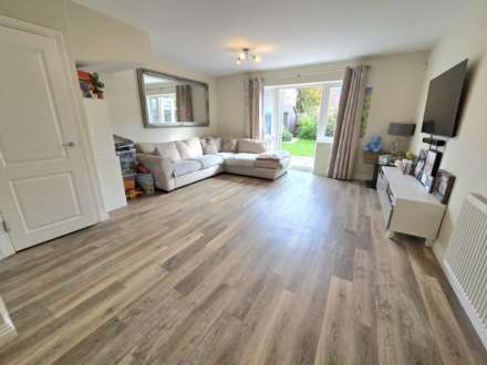 Sycamore Grove, Stoke Mandeville, Image 9