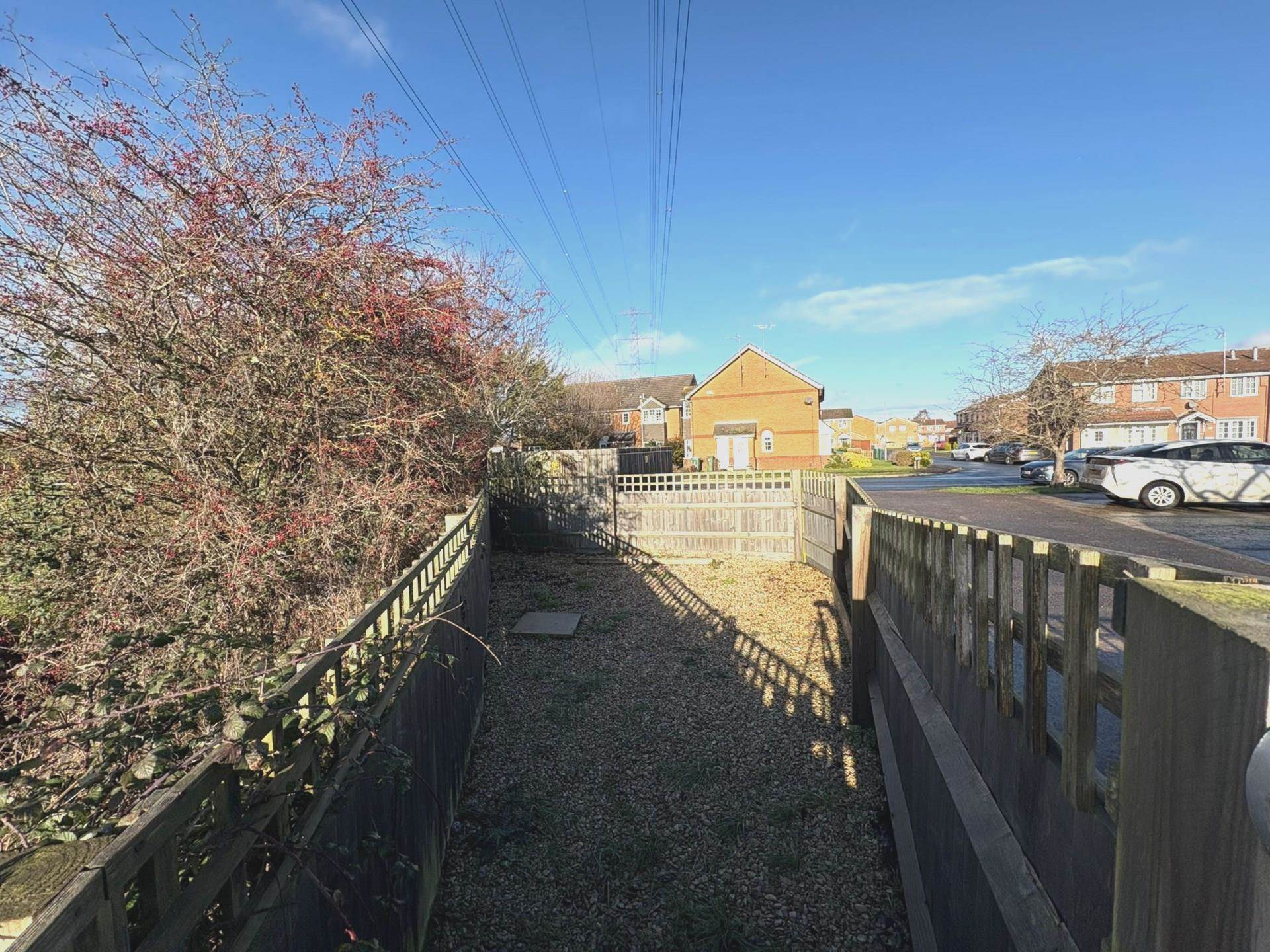 Iris Close, Aylesbury, Image 11