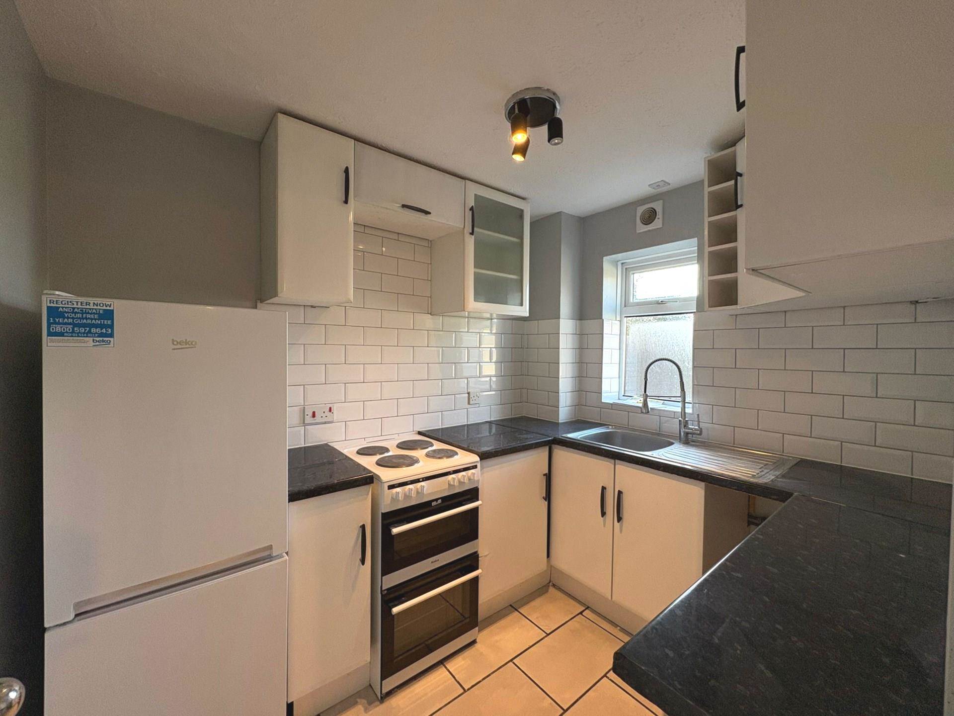 Iris Close, Aylesbury, Image 3