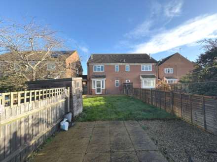 Iris Close, Aylesbury, Image 12