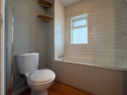 Iris Close, Aylesbury, Image 7