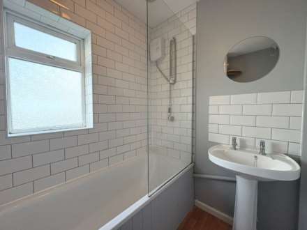 Iris Close, Aylesbury, Image 8