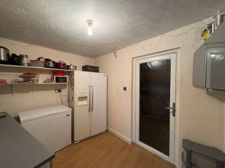 Orchard Way, Wing, Image 12