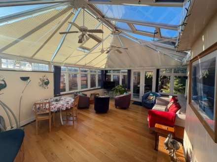 Orchard Way, Wing, Image 16