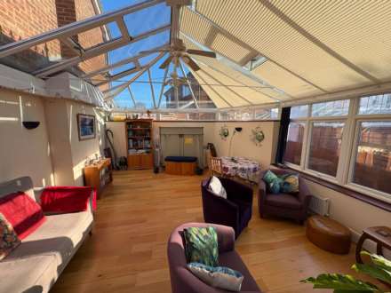 Orchard Way, Wing, Image 18