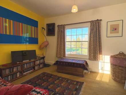 The Green, Stoke Hammond, Image 18