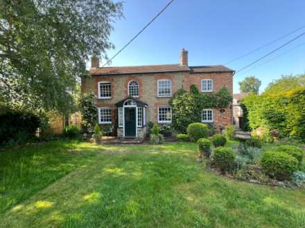 The Green, Stoke Hammond, Image 25