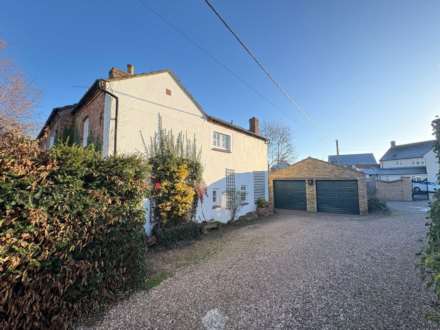 The Green, Stoke Hammond, Image 5