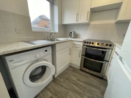 Bergamot Gardens, Milton Keynes, Image 3