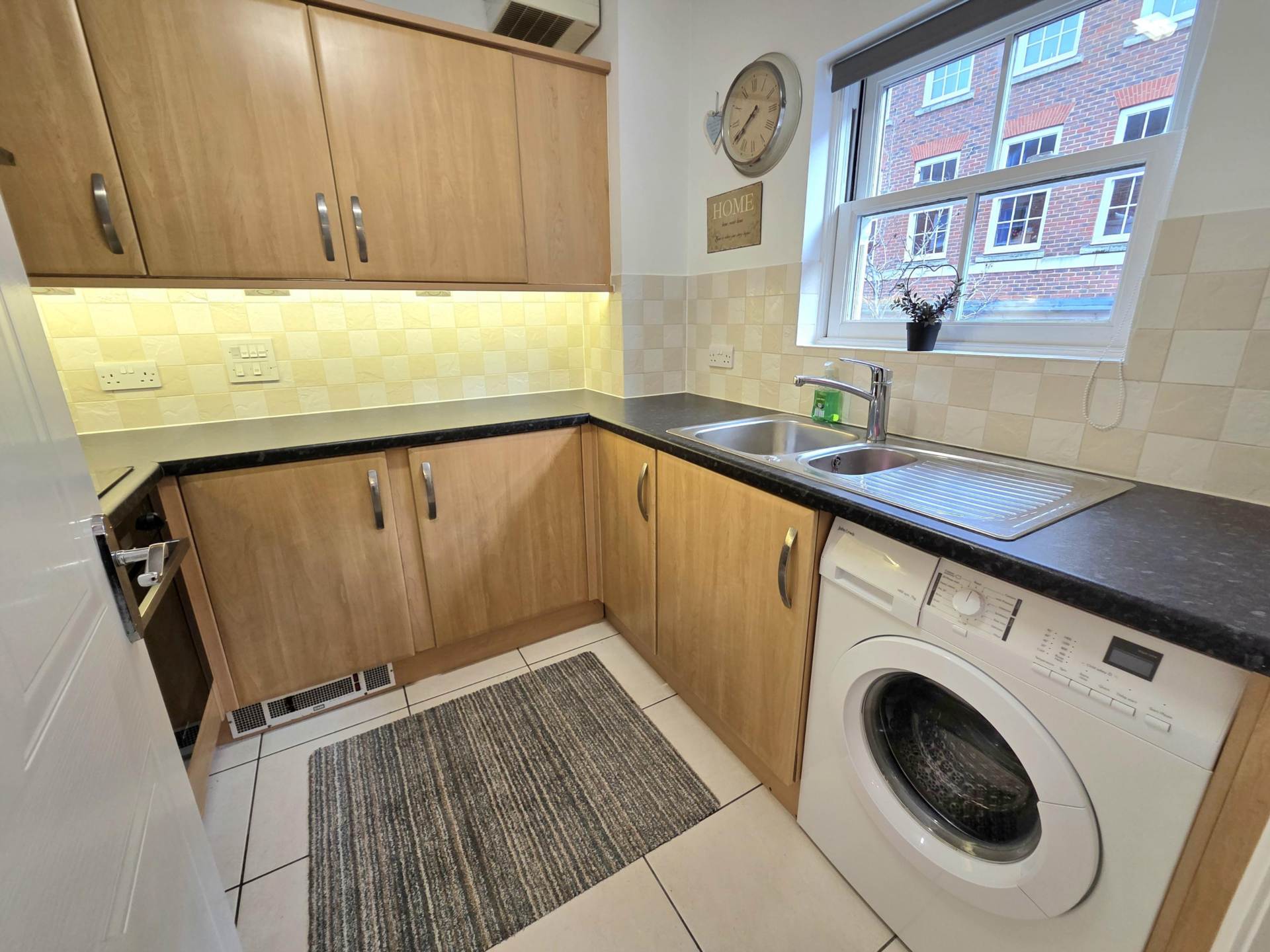 Stafford Keep, Fairford Leys, Image 3