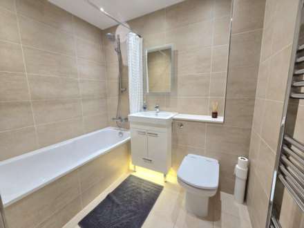 Stafford Keep, Fairford Leys, Image 4