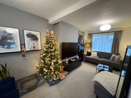 Churchill Avenue, Aylesbury, Image 5