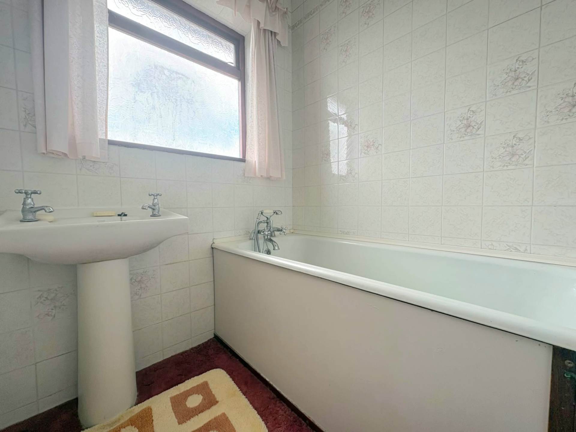 Henry Road, Broughton, Aylesbury, Image 14