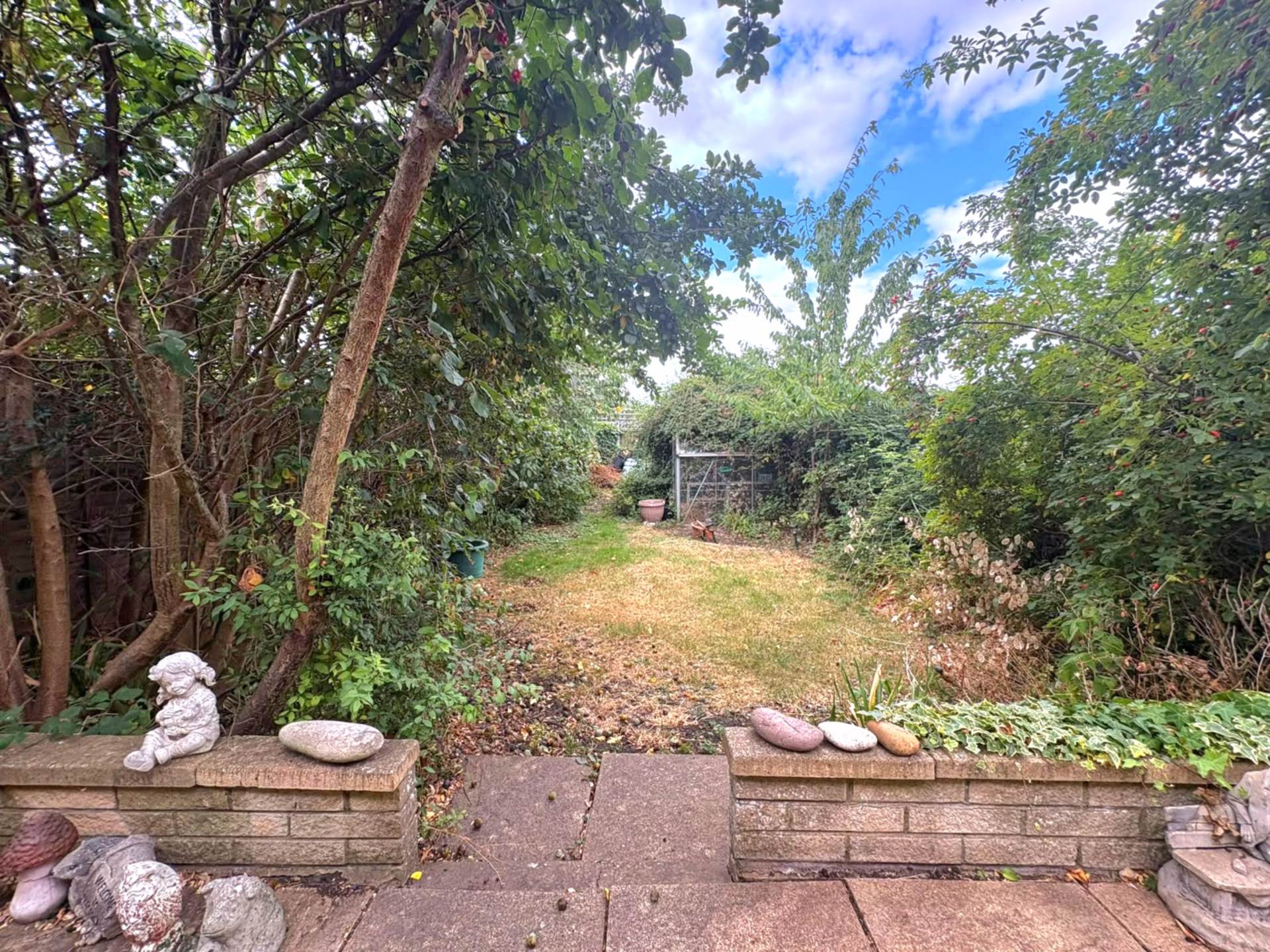 Henry Road, Broughton, Aylesbury, Image 4