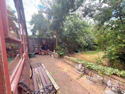 Henry Road, Broughton, Aylesbury, Image 18