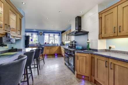 Watford Road, Croxley Green, Image 10