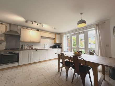 Bunting Drive, Leighton Buzzard, Image 2