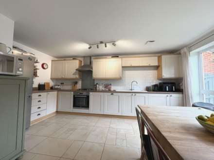 Bunting Drive, Leighton Buzzard, Image 9