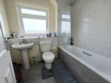 Hastoe Park, Aylesbury, Image 6