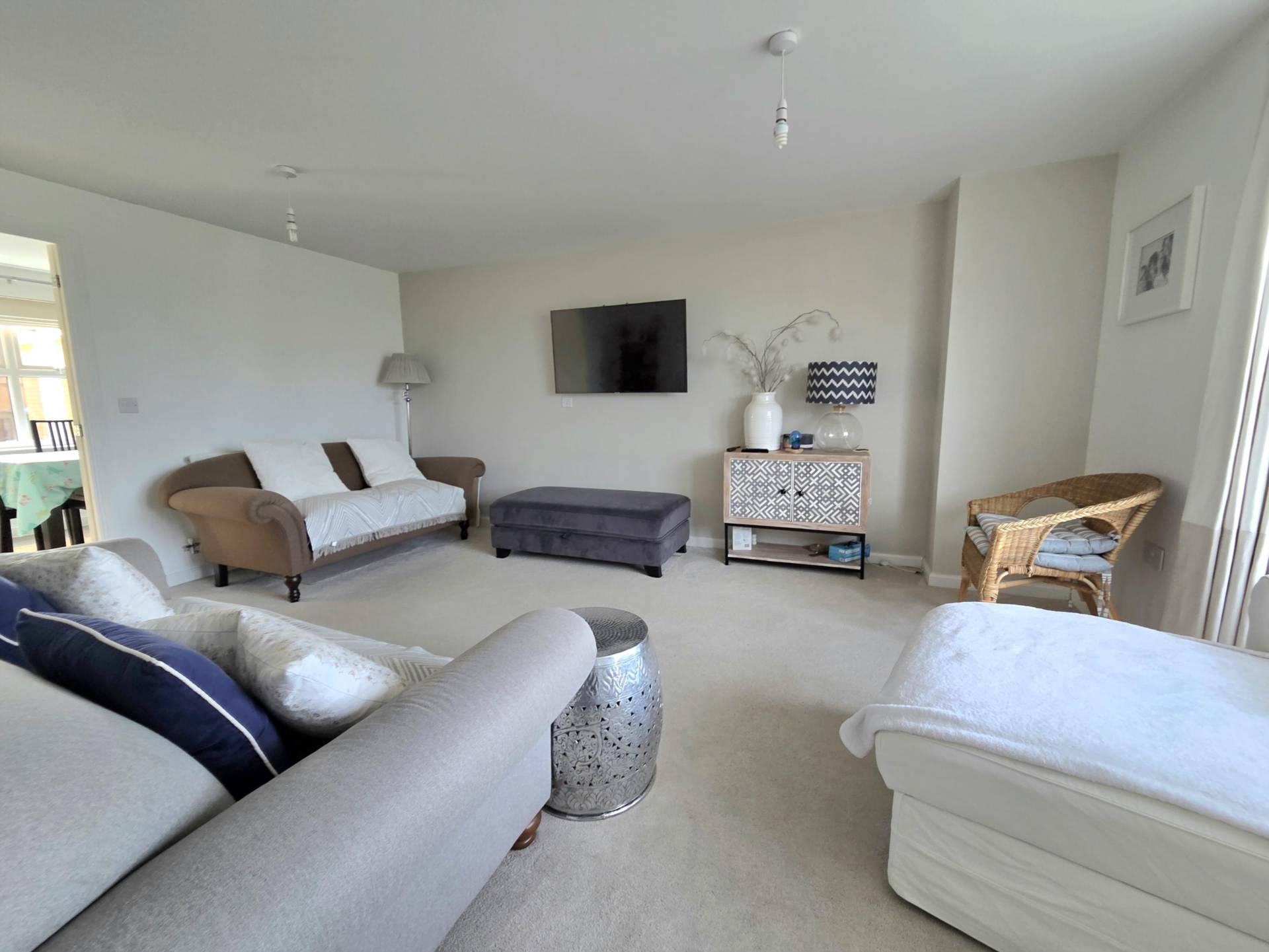 Bobby Road, Aylesbury, Image 12