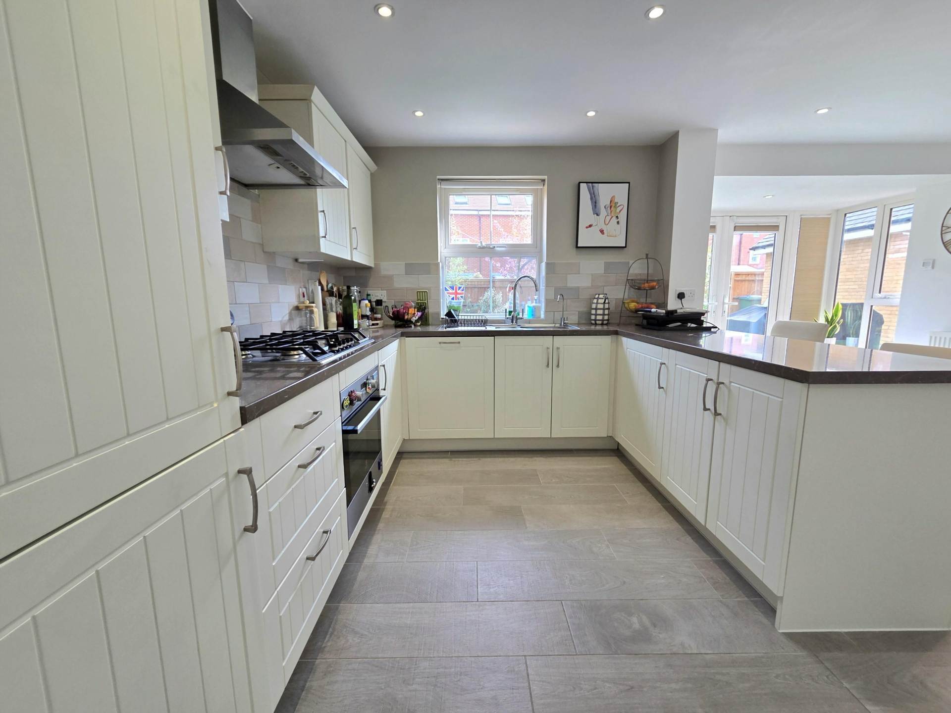 Bobby Road, Aylesbury, Image 15