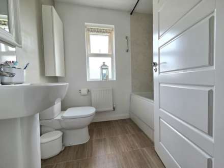 Bobby Road, Aylesbury, Image 10