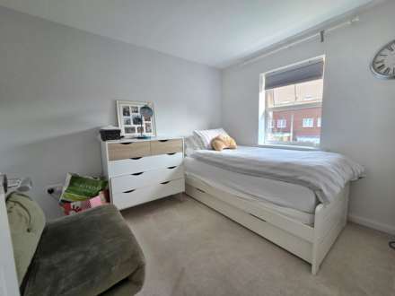 Bobby Road, Aylesbury, Image 9