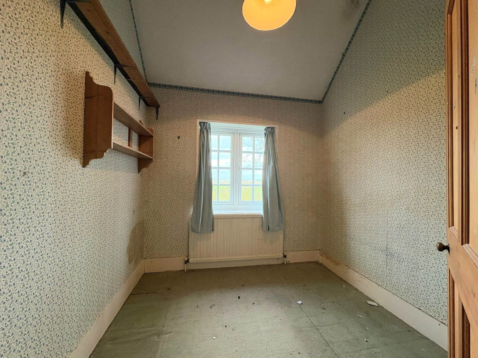 Old School Cottage, Hulcott, Image 17