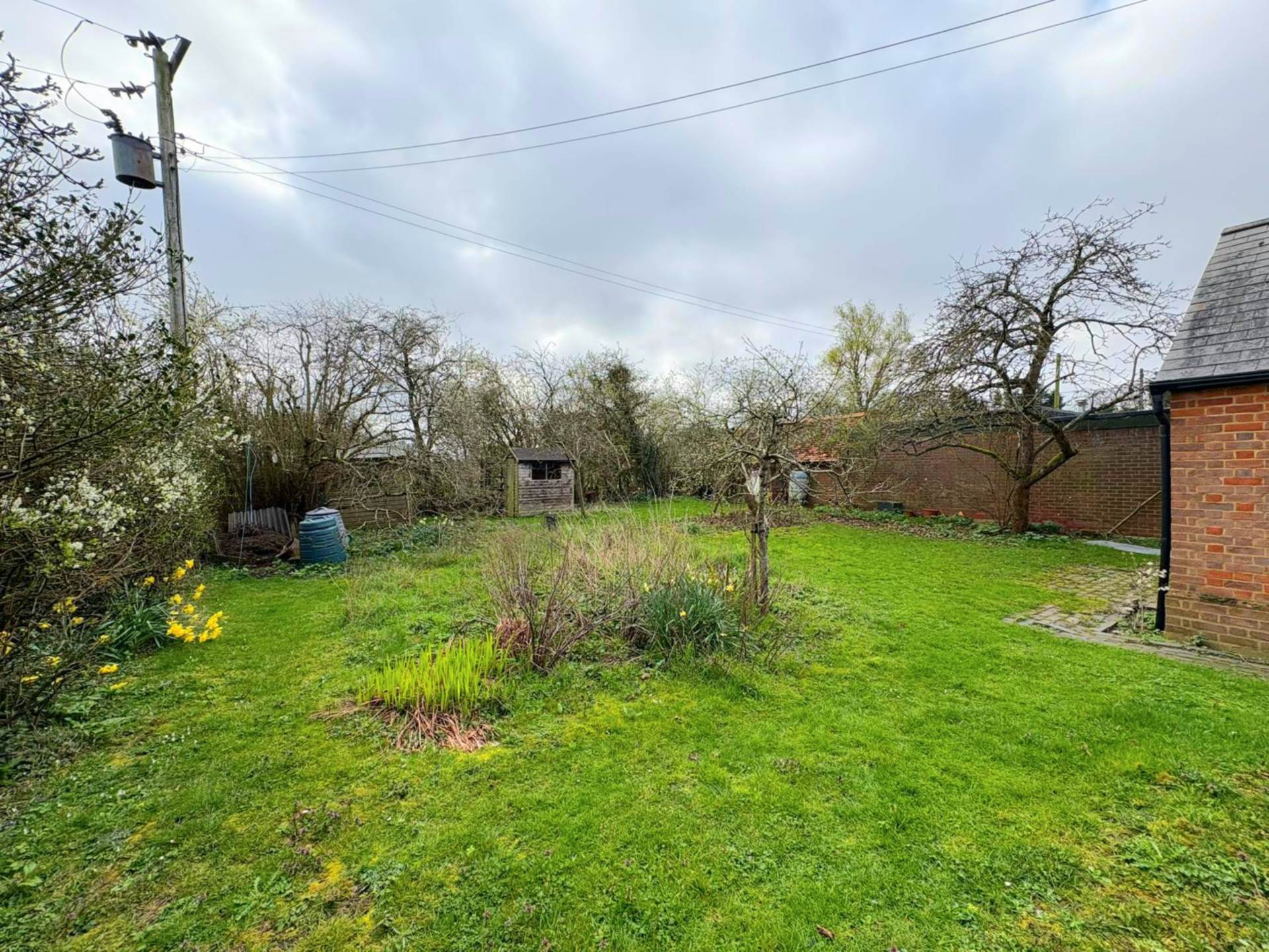 Old School Cottage, Hulcott, Image 22