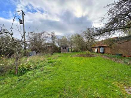 Old School Cottage, Hulcott, Image 23