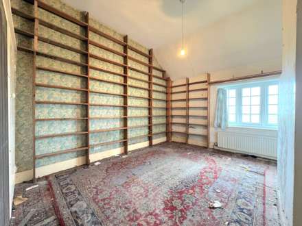 Old School Cottage, Hulcott, Image 7