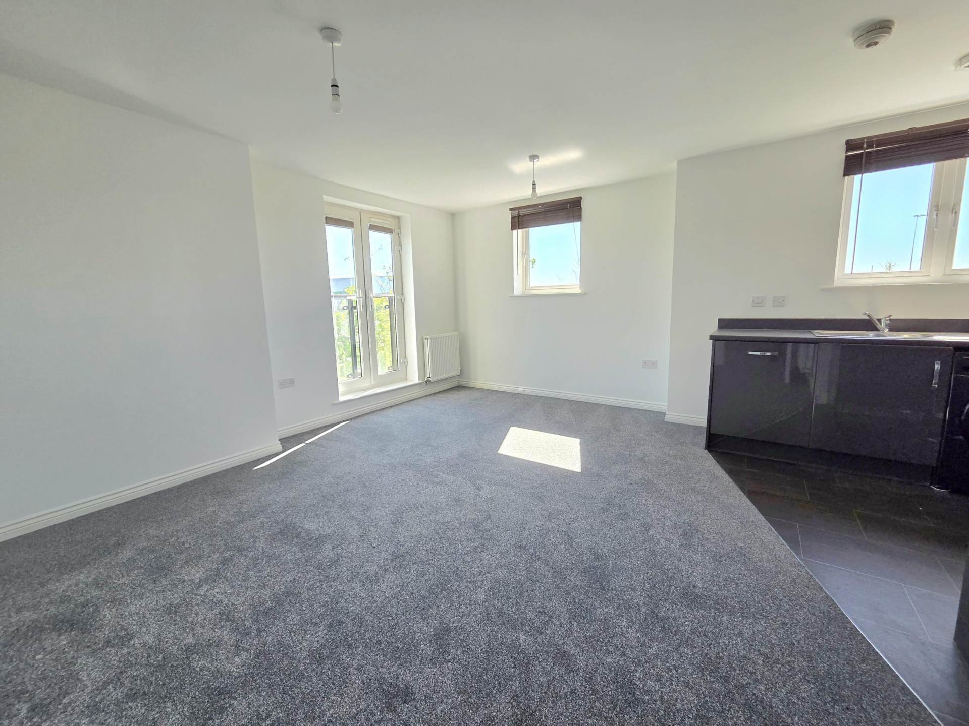 Nicholas Charles Crescent, Aylesbury, Image 11