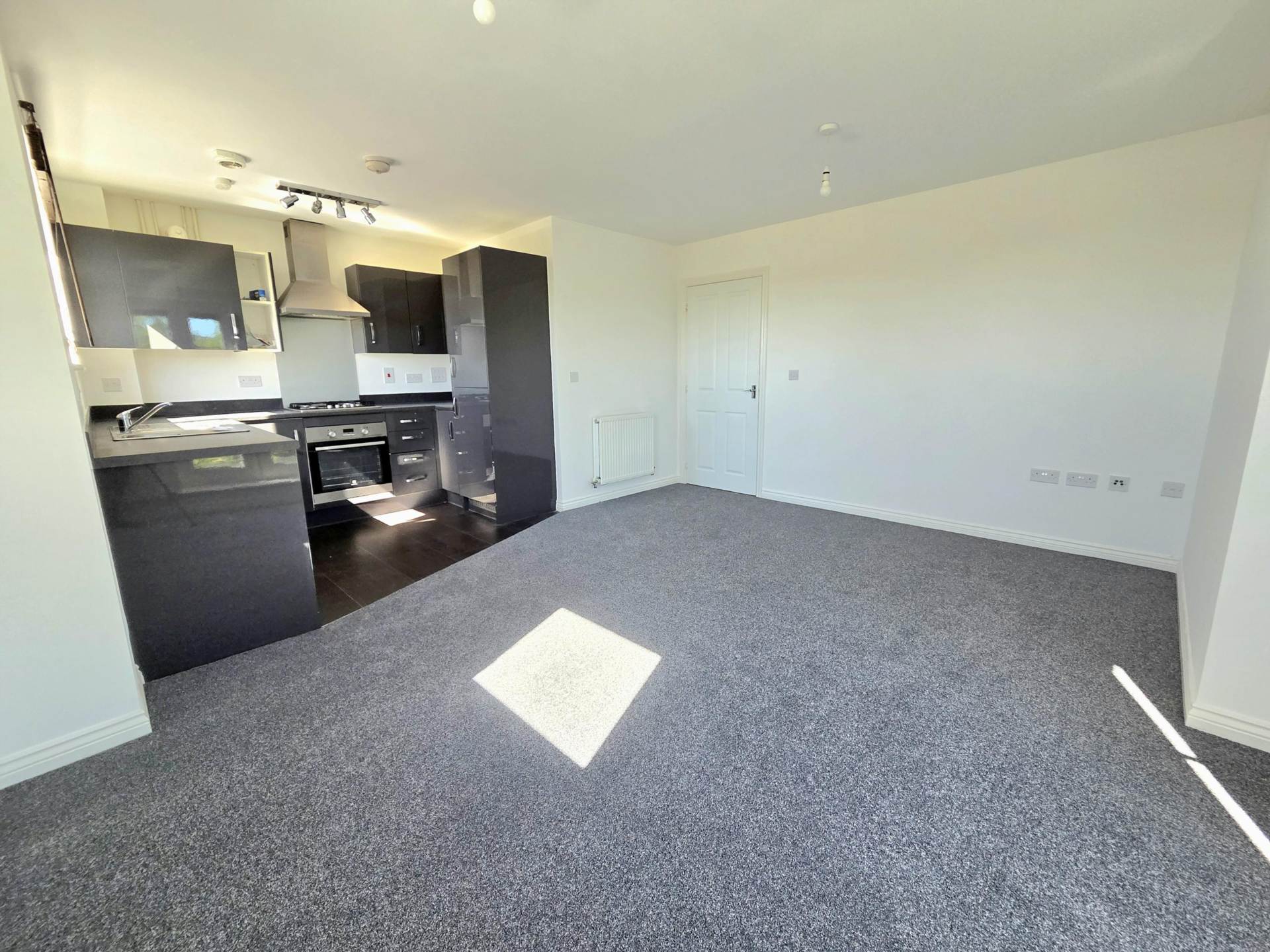 Nicholas Charles Crescent, Aylesbury, Image 2