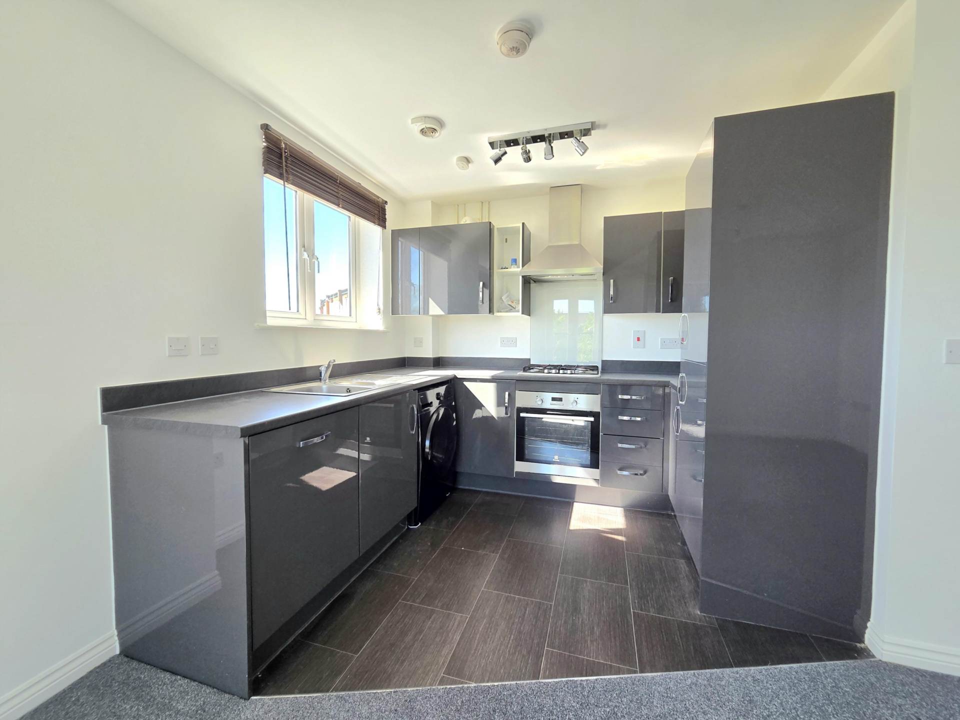 Nicholas Charles Crescent, Aylesbury, Image 4